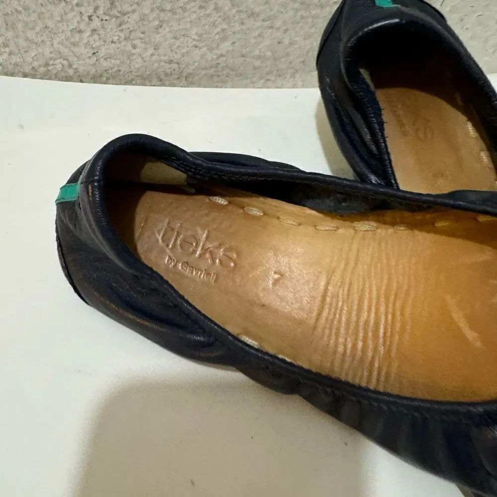 Tieks women size 7 navy and green color - Picture 5 of 8
